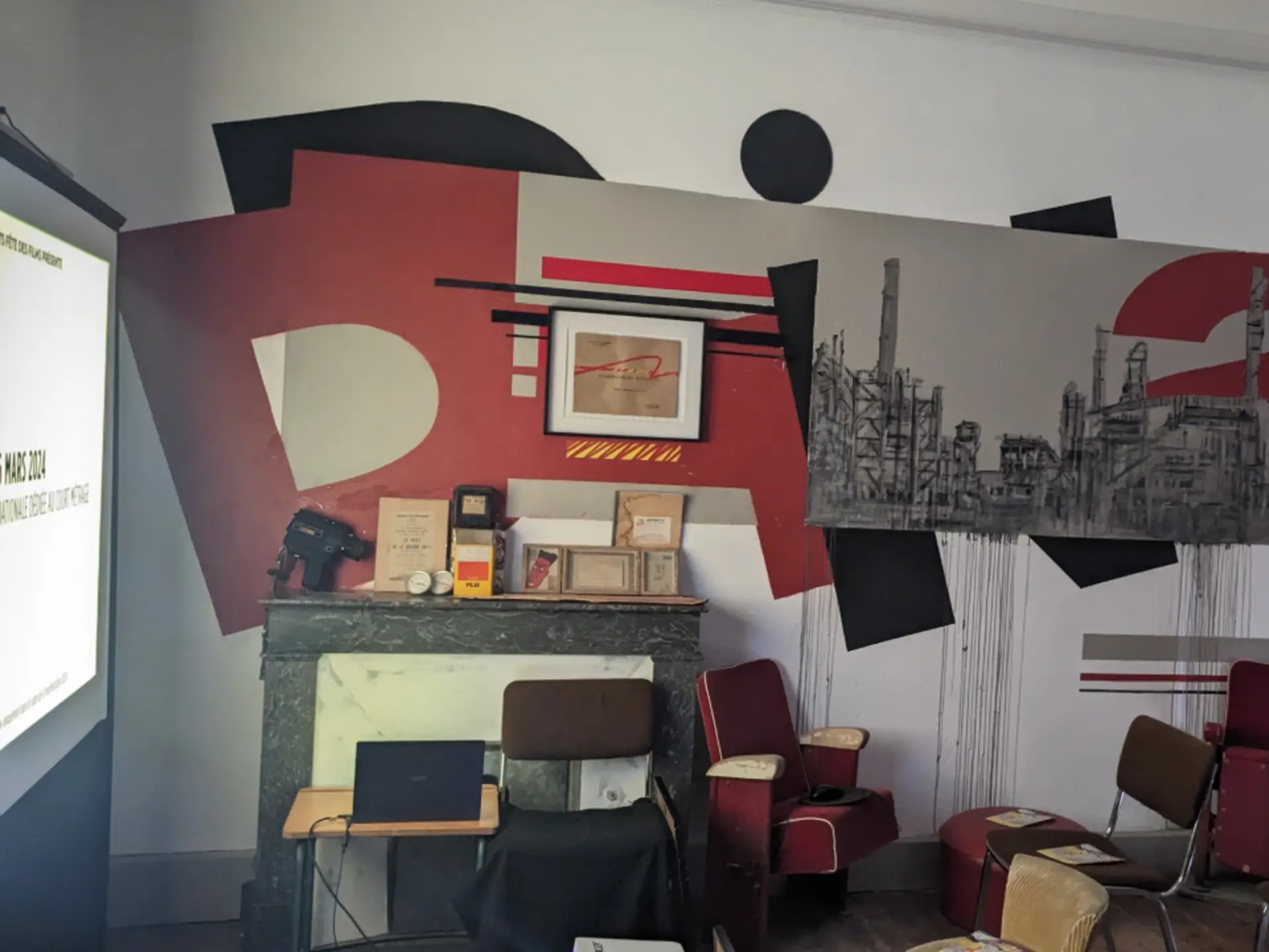 atelier grafiti avec 3 enfants et leur prof