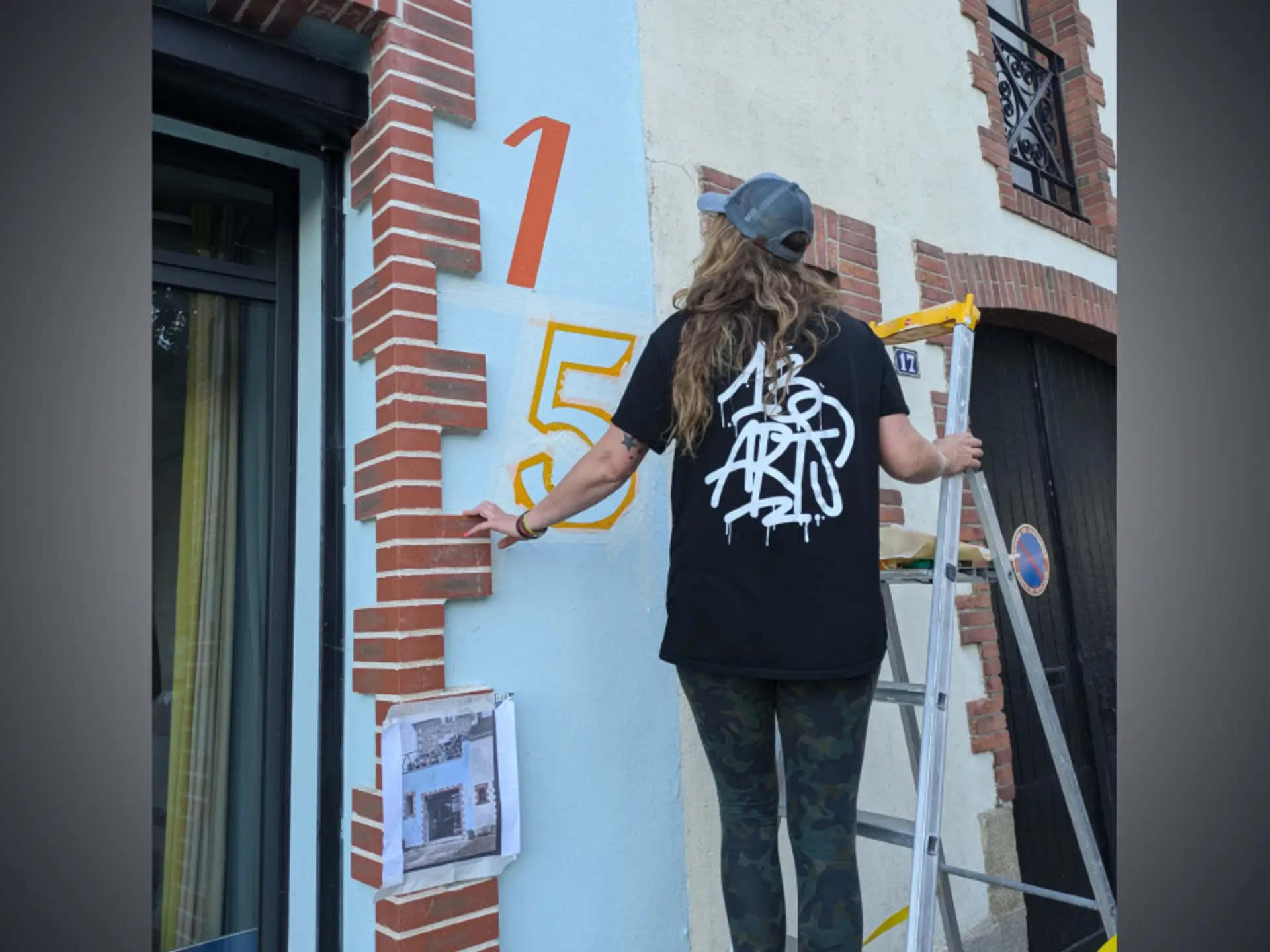 Peinture de numero sur une devanture